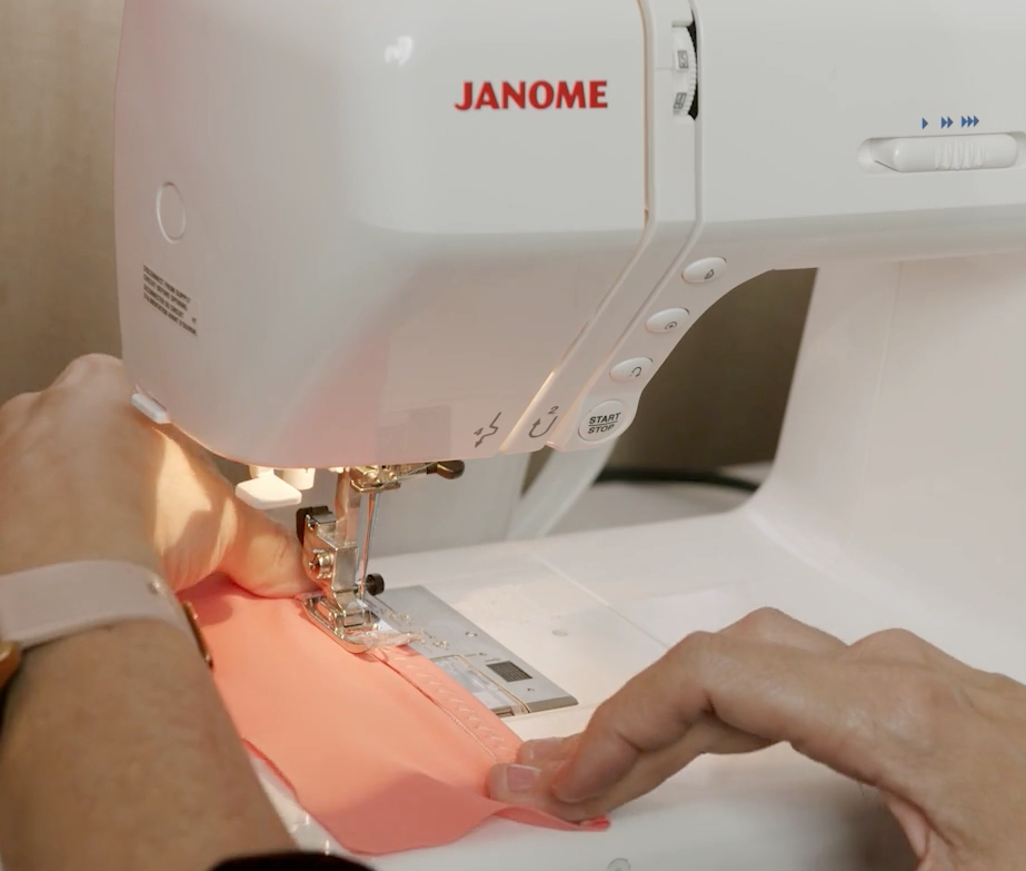 Costura 5: 👙 Confecciona trajes de baño Reversibles de una y dos piezas | Sábados 1-3 pm | Comienza 27 septiembre