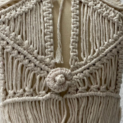 Introducción al macramé y técnicas de anudado | Sábados 1-3 pm | 24 de enero - 16 de mayo