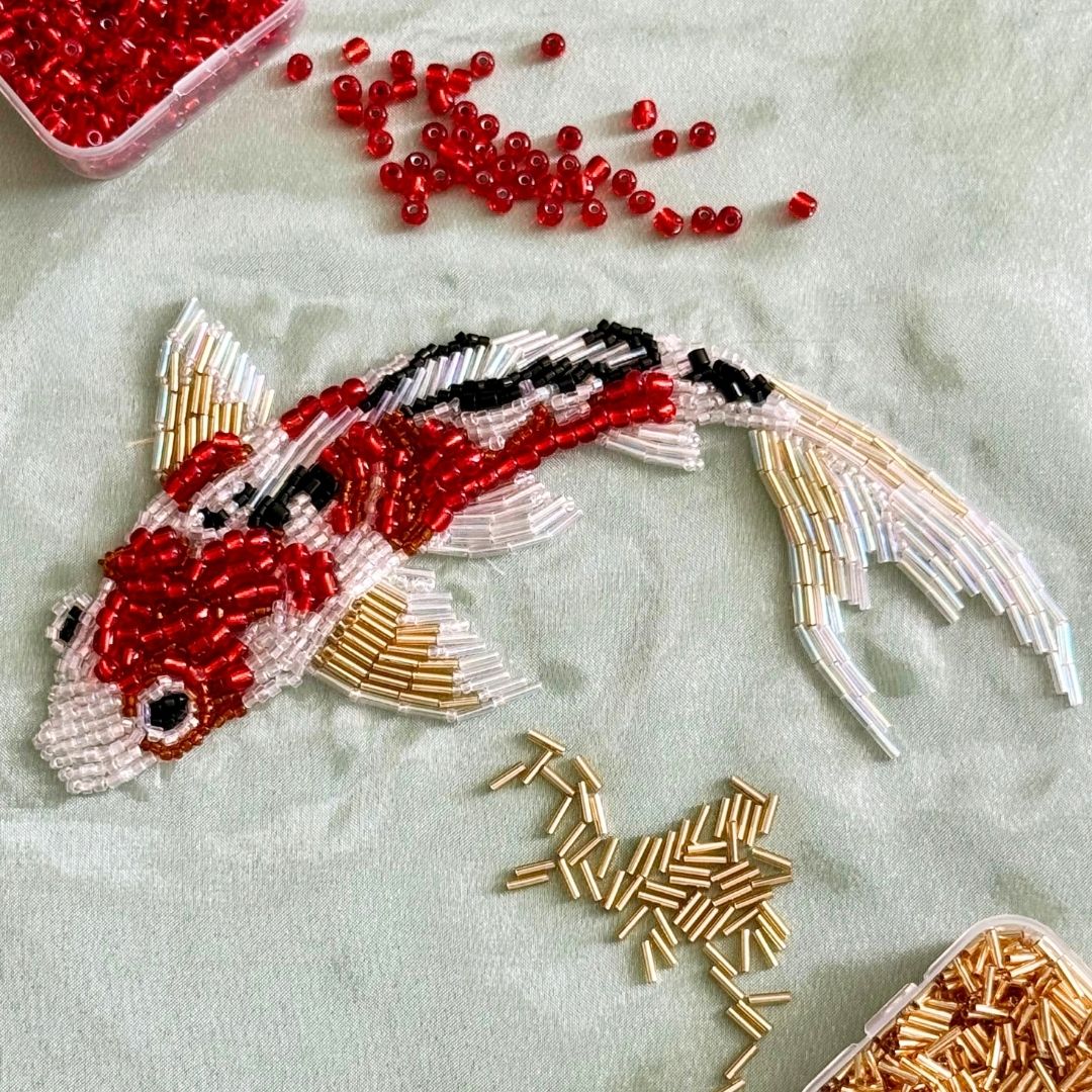 Textiles: Bordado con pedrería | Sábados 1 pm - 4 pm|  25 de julio - 15 de agosto