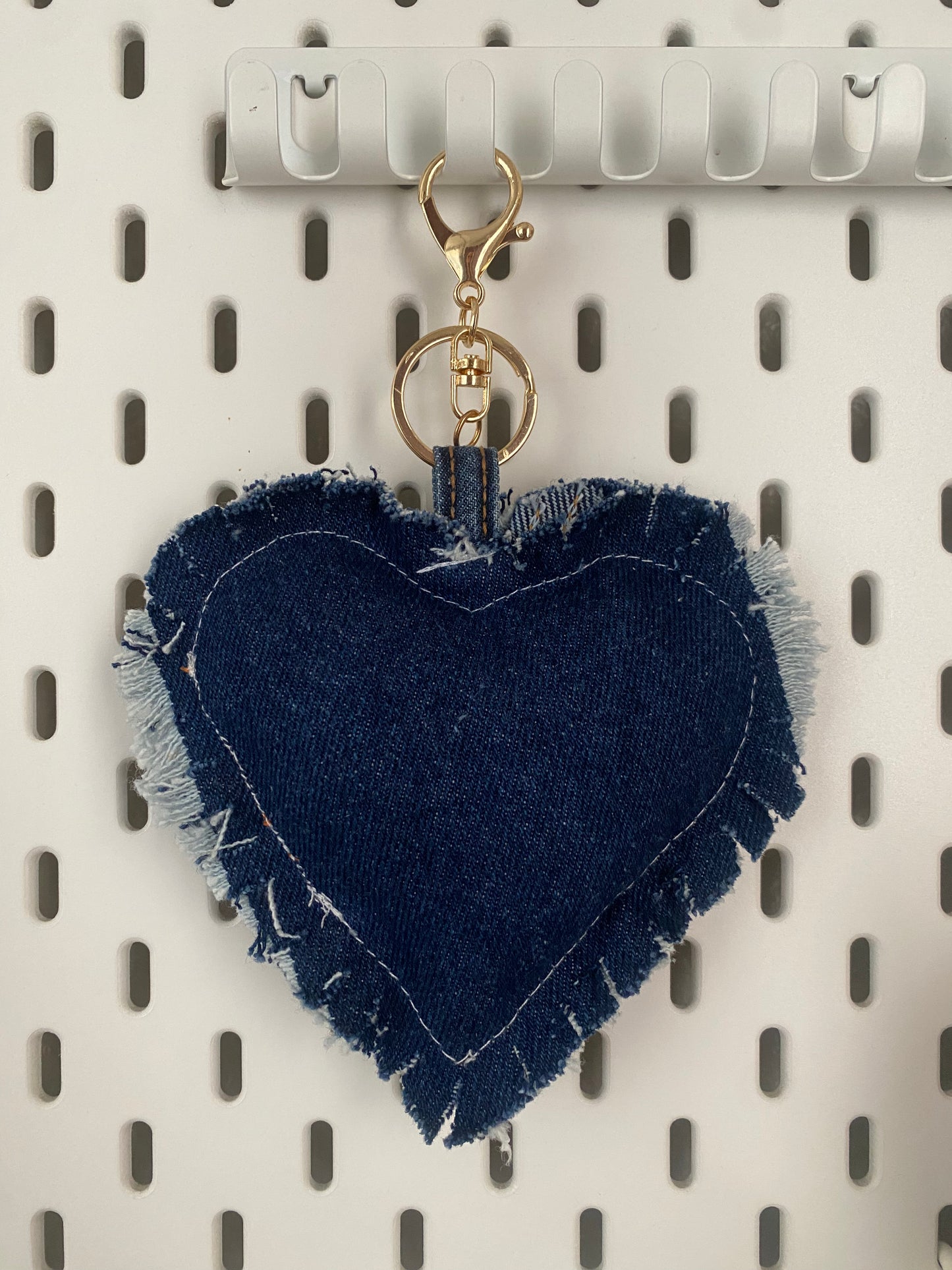 Taller de San Valentín: Llavero en forma de corazón | jueves 12 de Febrero | 6 - 9 pm